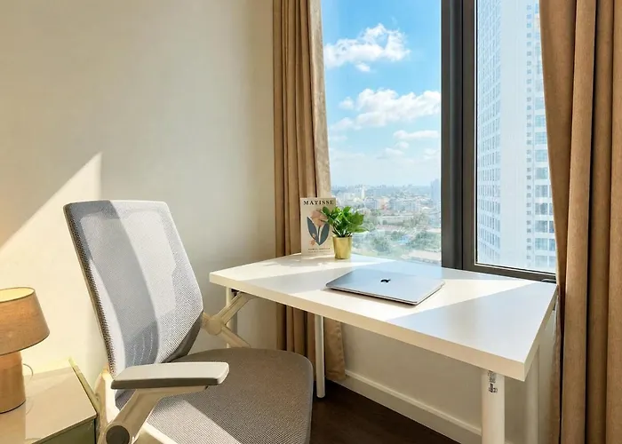 Luxury & Bright 1br - Infinity Pool Sathorn Apartment
