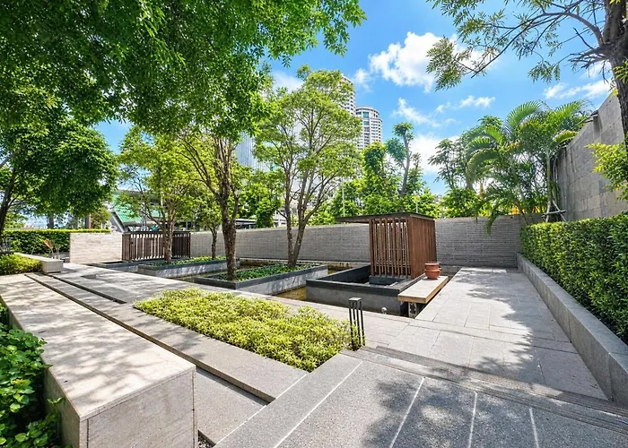 Luxury & Bright 1br - Infinity Pool Sathorn Apartment Bangkok