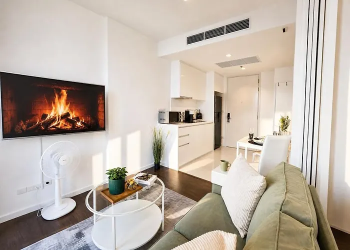 Luxury & Bright 1br - Infinity Pool Sathorn Apartment *